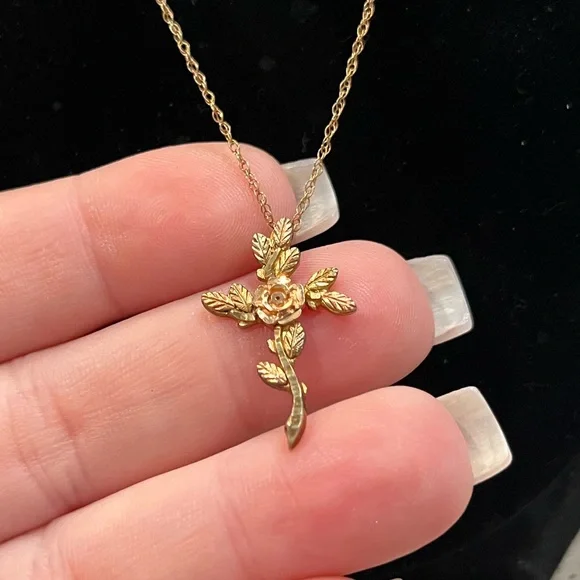 Cross Pendant Black Hills Gold Rose Necklace Jewelry 18 1kt Black